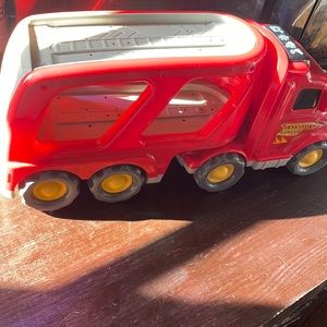 Plastic Transport vehicle